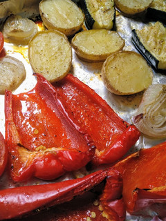 Una foto de Verduras asadas al horno para guarnición