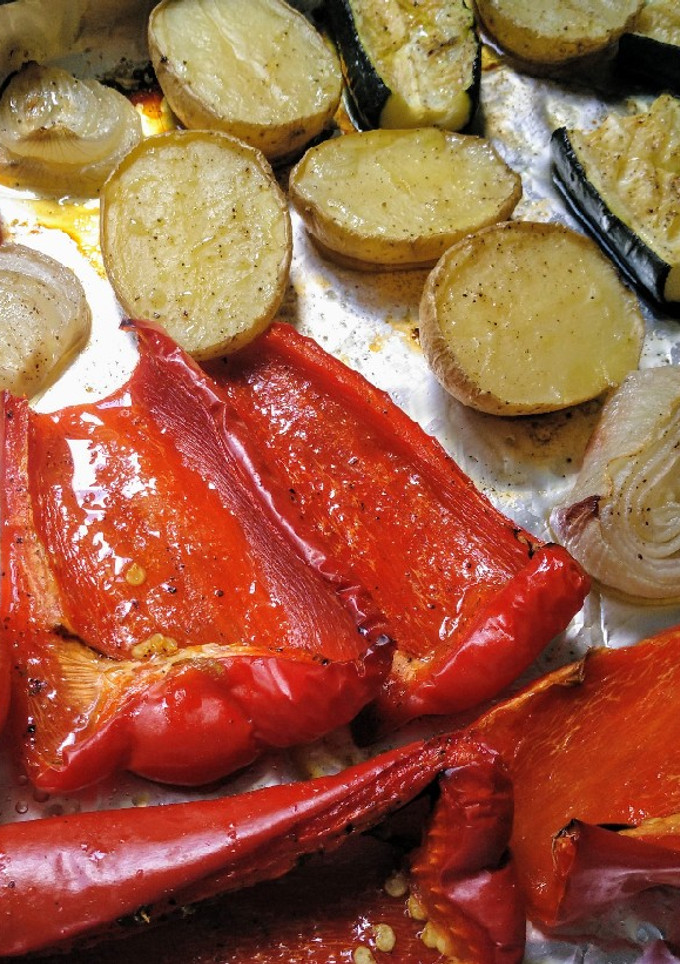 Una foto de Verduras asadas al horno para guarnición