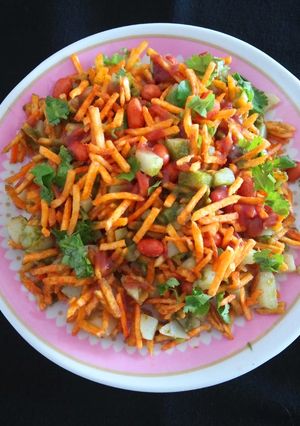ફરાળી ભેળ (Farali Bhel Recipe In Gujarati) રેસીપી મુખ્ય ફોટો