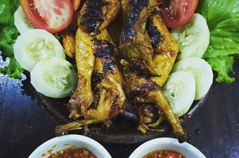 Cara Buat Ingkung Ayam Bakar Rempah Kuning Bunda Pasti Bisa