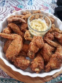 Foto resep Sayap Ayam Crispy dengan Lemon Garlic Butter Dip