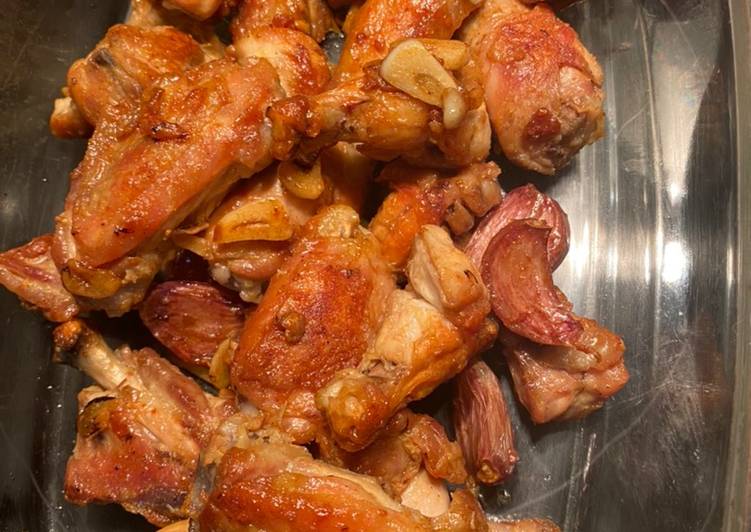 Pollo frito al ajillo