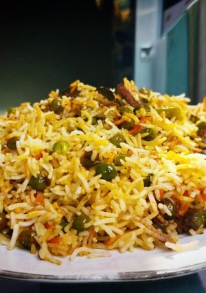 कोरमा मटर पुलाव (korma matar pulao recipe in Hindi) रेसिपी मुख्य फोटो