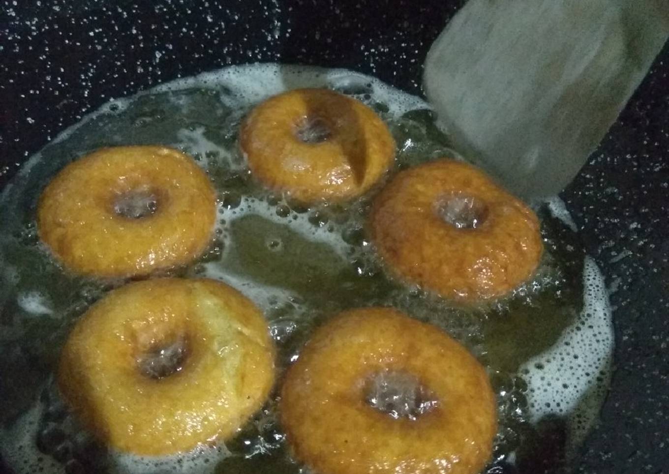 Donat Empuk Istimewa