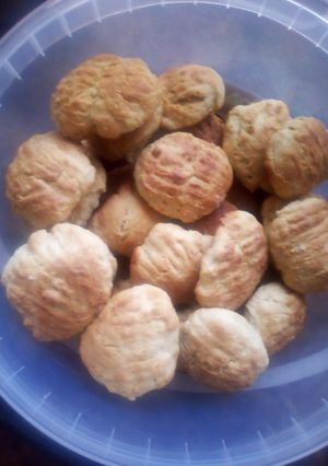 A picture of Homemade buscuit.
