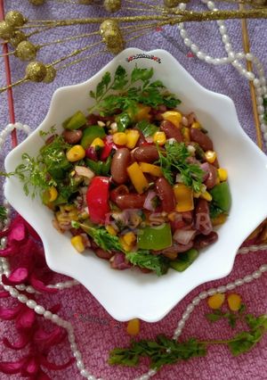 👩🏻🍳મેક્સિકન બીન સલાડ🥗 (Mexican Bean Salad Recipe In Gujarati) રેસીપી મુખ્ય ફોટો