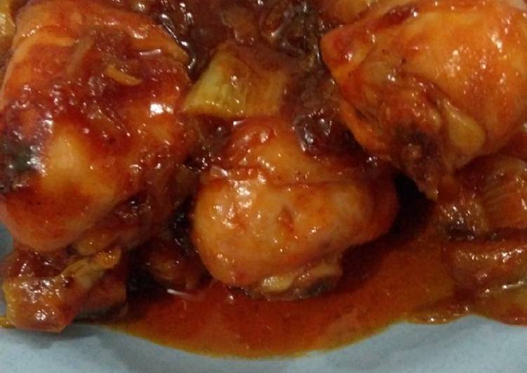Grilled chicken tomato-sauce