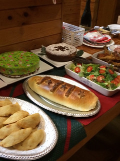 Una foto de Pan de jamón navideño