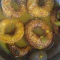 A picture of Medu vada.