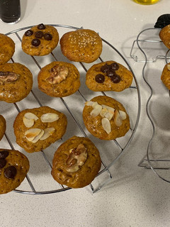 Una foto de Galletas saludables de calabaza y especias navideñas