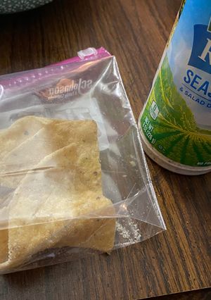 A picture of Cool ranch chips.
