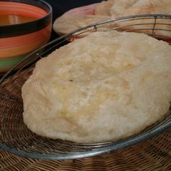 A picture of Karari kachori.