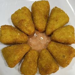 A picture of Potato triangles.