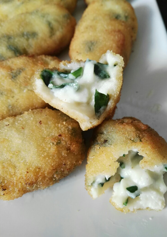 Una foto de Croquetas de espinacas y Gorgonzola