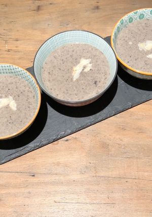 Une photo de Velouté de champignons au parmesan