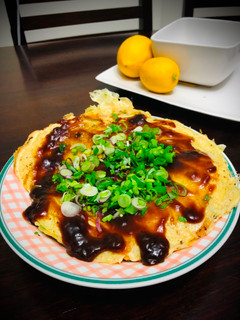 Una foto de Variación de okonomiyaki con puerro Japonés NEGUIYAKI🇺🇾🇯🇵ねぎ焼き
