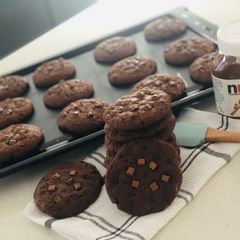 A picture of Nutella chocolate chips cookies.