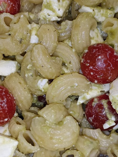Una foto de Ensalada pasta tiburones