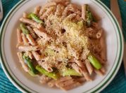 Una foto de penne integral