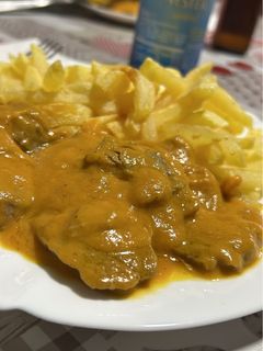 Una foto de Carne en Salsa