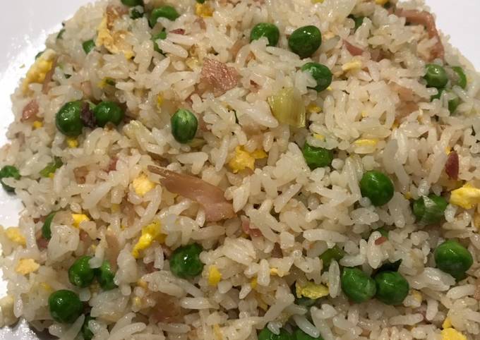 Cara Gampang Menyiapkan Nasi goreng bacon Anti Gagal