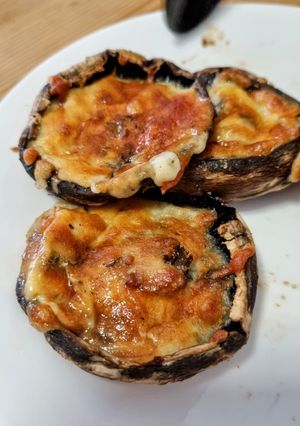 รูปของ เห็ด Portobello อบชีสมอสซาเรลล่า