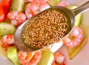 Hình của món 10 Loại Sốt Trộn Salad Đơn Giản Với Các Nguyên Liệu Cơ Bản 🥗.
