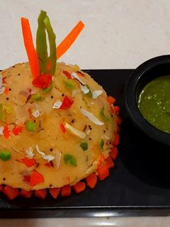 વેજ ઉપમા(Veg Upma Recipe in Gujarati) રેસીપી મુખ્ય ફોટો