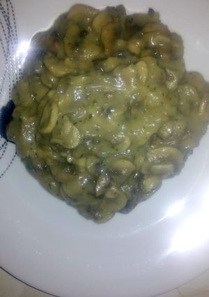 A picture of Creamy mushroom.
