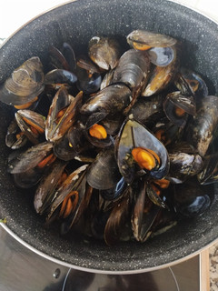 Una foto de Mejillones a la marinera (estilo de mi abuela)