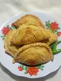 Karipap (pastel ulir kentang kari)