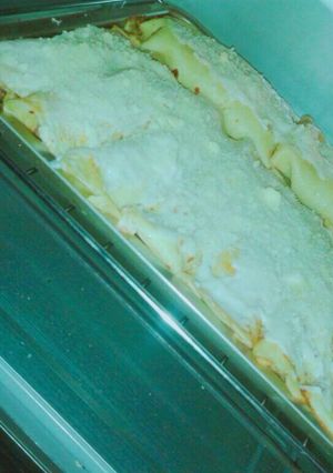 Una foto de Canelones de carne con salsa blanca