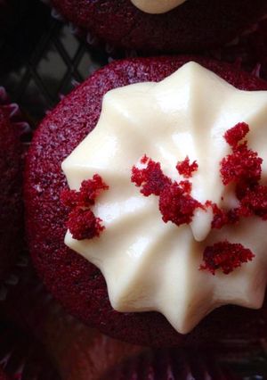 A picture of Red Velvet Cupcakes.