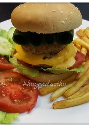 Hình của món Hamburger 2 tầng 🍔🍟😄.