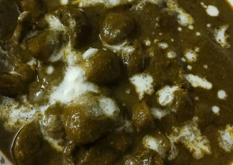 Simple Way to Prepare Super Quick Homemade Palak Mushroom
