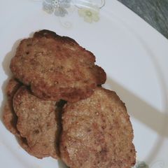 A picture of Chicken chapli kabab.