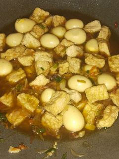 Foto resep Tahu, telur puyuh kuah kecap