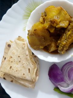 চিকেনের ঝোল(chicken er jhol recipe in Bengali) রেসিপির প্রধান ছবি