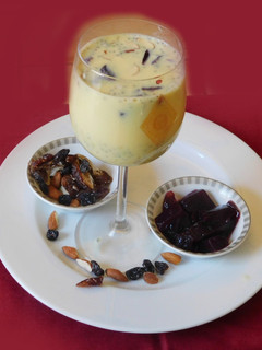 கஸ்டர்ட் பால் ஷர்பத்(custard milk sarbath recipe in tamil) செய்முறை முக்கிய புகைப்படம்