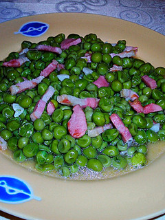 Una foto de Guisantes frescos con bacon