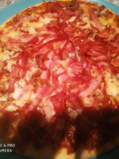 Una foto de Pizza barbacoa
