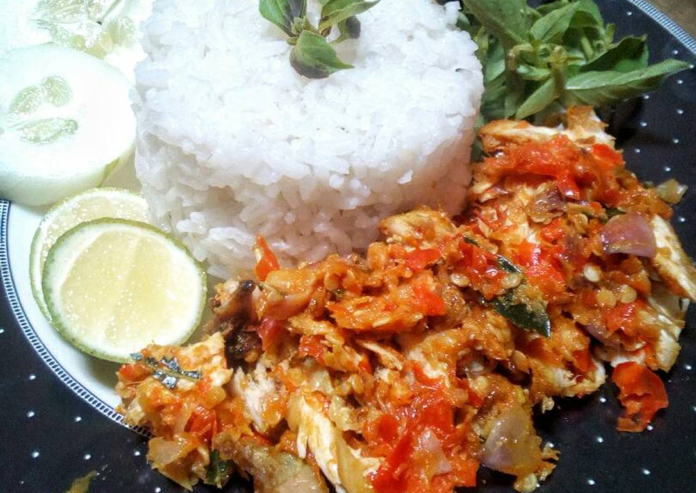 Ayam geprek sambel kosek