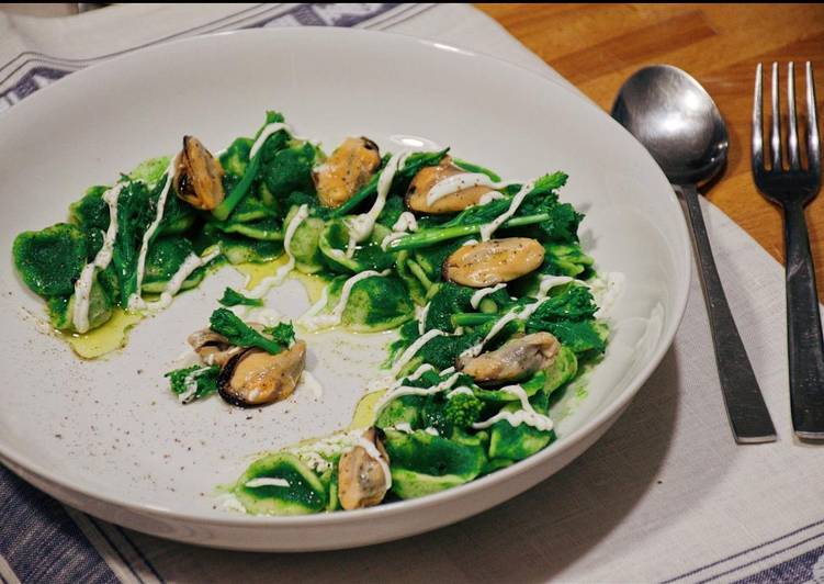 Orecchiette con cime di rape e crema di pecorino