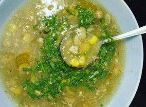 Hình của món Súp tôm nấm bắp.