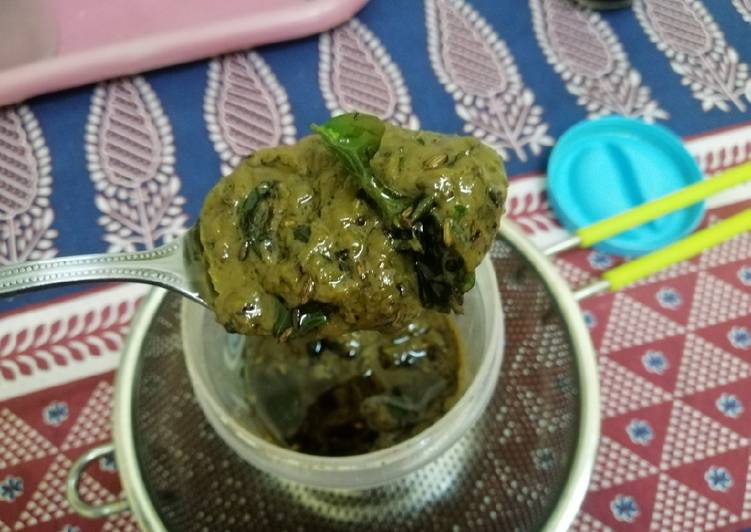 Step-by-Step Guide to Make Super Quick Homemade Andhra Style Gongura Pachadi/Ambaade Ka Achar