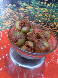 ભરેલા ગુંદા(stuffed gunda recipe in Gujarati) રેસીપી મુખ્ય ફોટો