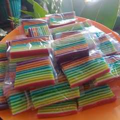 รูปของ Kue Lapis Pelangi 🌈