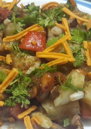 A picture of Aloo Kabli /Chatpata Potato Chaat.