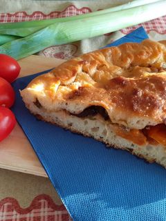 Foto di La F' cazz ki cipodd' (focaccia con sponzali)