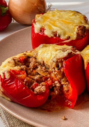 A picture of Bolognese Stuffed Peppers.